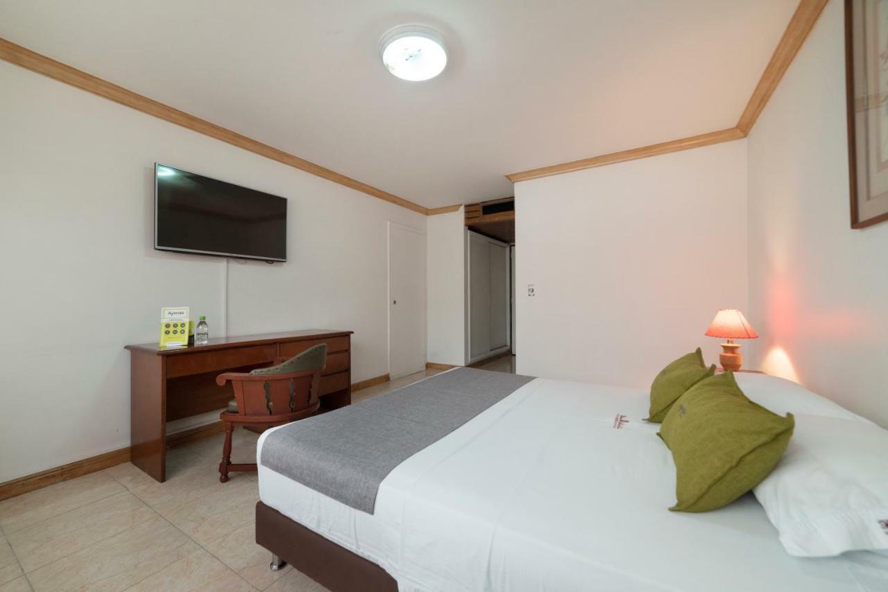 Ayenda 1235 Botero Hotell Medellín Eksteriør bilde